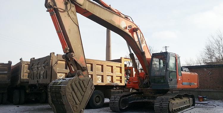 Maintenance knowledge: the reasons and treatment of Hitachi excavators often hold back